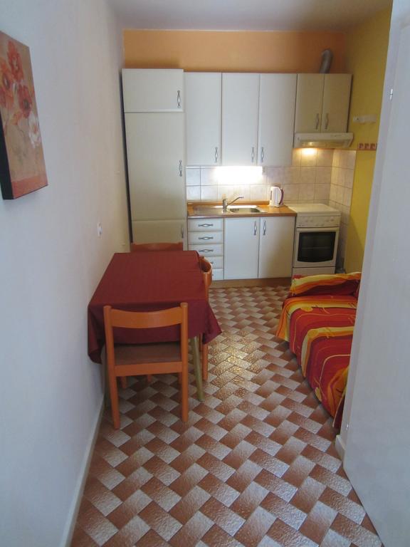 Apartments Morgen Брна Екстериор снимка