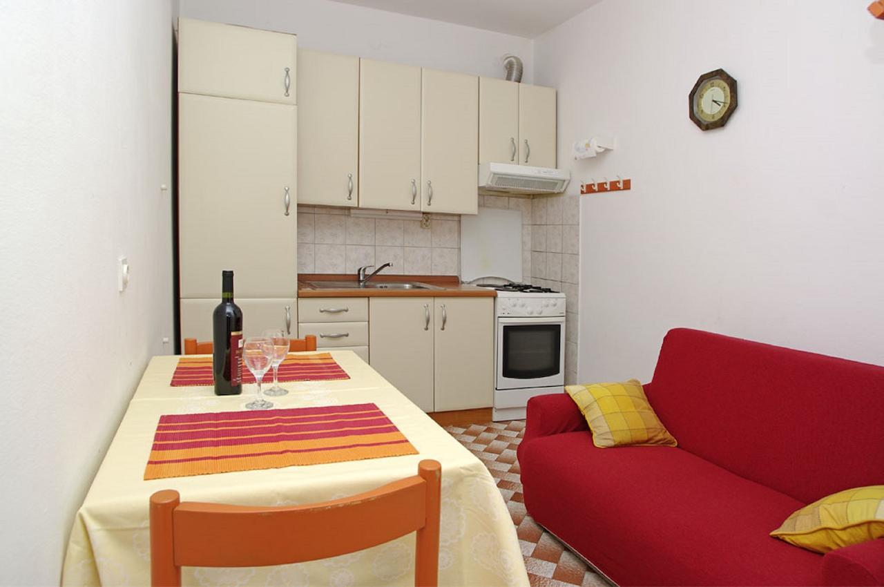 Apartments Morgen Брна Стая снимка