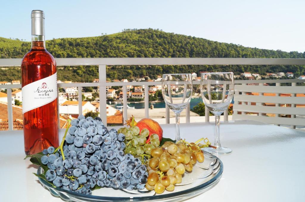 Apartments Morgen Брна Екстериор снимка